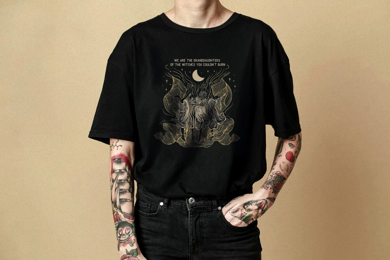 Camiseta Witches - Lines of Heavell